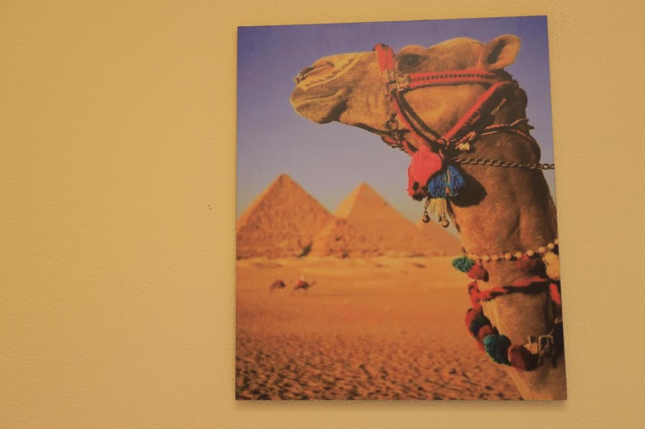 Magic Golden Pyramids View 호텔 Kafret el-Gabal 외부 사진