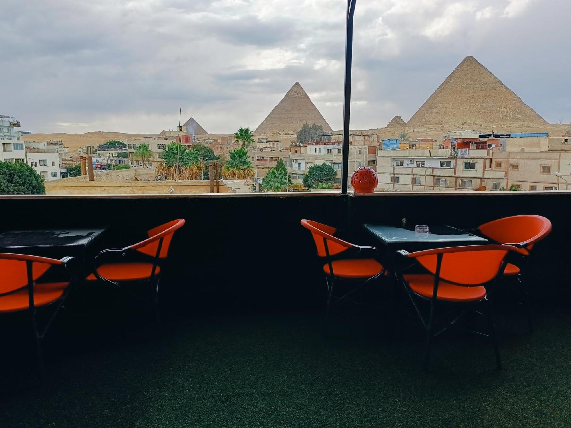Magic Golden Pyramids View 호텔 Kafret el-Gabal 외부 사진