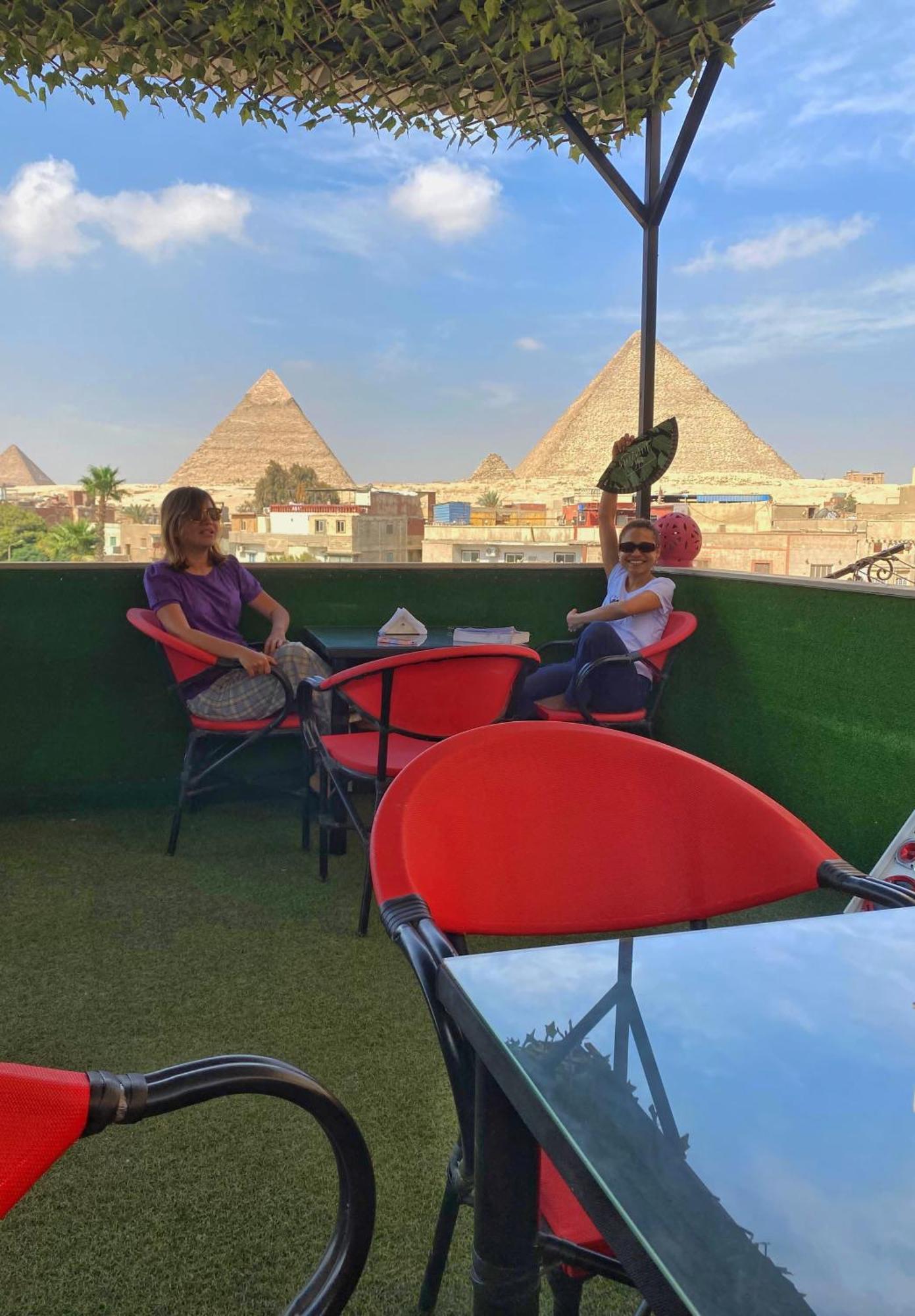 Magic Golden Pyramids View 호텔 Kafret el-Gabal 외부 사진