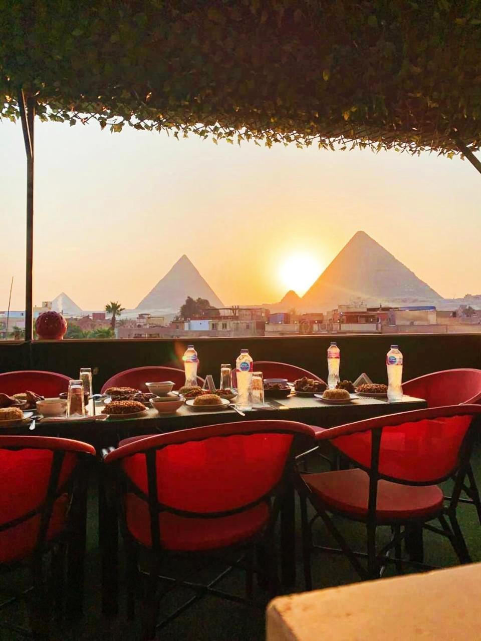 Magic Golden Pyramids View 호텔 Kafret el-Gabal 외부 사진